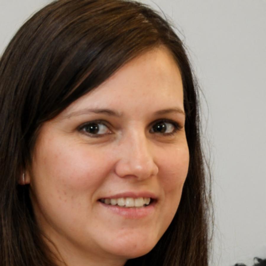 Portrait professionnel de Clémence Vertou